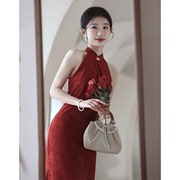晨袍女新娘旗袍2024红色，挂脖改良年轻款新中式，敬酒服订婚礼服