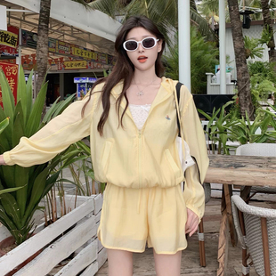 奶fufu黄色天丝，防晒套装女2024夏季薄款衬衫外套短裤小个子两件套