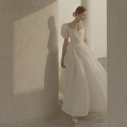 轻婚纱礼服2023法式新娘小个子森系简约白色结婚齐地出门纱冬