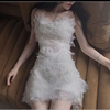 法式超仙蕾丝镂空花朵吊带连衣裙，立体羽毛洋气，背心无袖露肩仙女裙