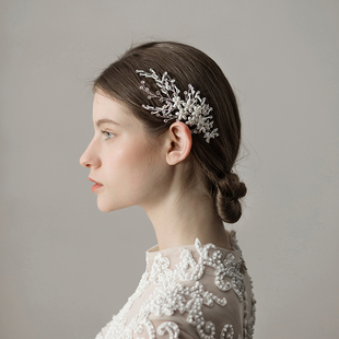 O370手工珍珠花朵新娘发饰闪亮水钻结婚造型拍照跟妆插梳头饰