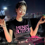 韩国23年冬款气质大小姐时尚字母涂鸦舒适修身丝绒T恤