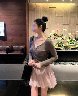 林悠芭蕾舞女神套装棕黑色韩国面料针织+浅紫灰超有感觉小裙子