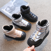 冬季儿童皮面防水雪地靴，2023年男童大棉加厚棉靴女童防滑短靴