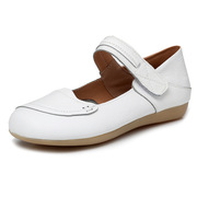春季平跟软底舒适女单鞋大码小白鞋洞洞鞋真皮透气白色护士工作鞋