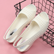 鱼嘴凉鞋女夏季白色塑料坡跟透气沙滩鞋防水工作鞋简约防滑护士鞋