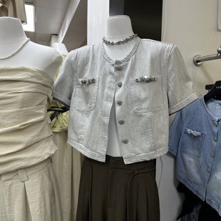 韩系小香风气质短款牛仔外套，女夏季薄宽松圆领单排扣设计斜角上衣