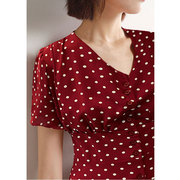 红色波点连衣裙2023夏很仙的法国小众桔梗裙V领度假雪纺沙滩长裙