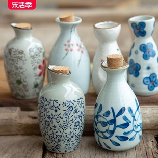 和风四季日式陶瓷酒具釉下彩，手绘分酒器分酒瓶，小酒杯酒瓶复古酒壶