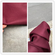 超舒适细腻斜纹有光泽订单，剩余酒红色，羊毛混纺精纺面料设计师布料