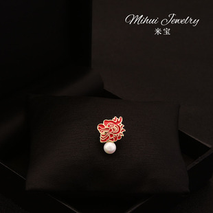 中国风新年龙胸针(龙胸针，)男女西装领口，小扣针胸花配饰幸运红色衬衫固定扣