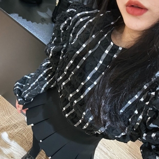 韩国东大门圆领褶皱泡泡，袖长袖衬衫黑白格