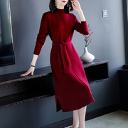 红色连衣裙冬天女长款气质宽松高端洋气2023喜庆针织毛衣裙子