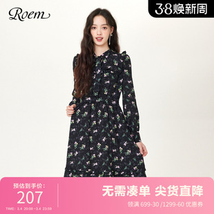 roem复古时尚黑色，碎花连衣裙淑女优雅立领飘带，荷叶边中长裙