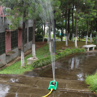 园艺喷水头花园草地浇花器自动喷水旋转浇水园林摇摆喷灌器洒水器