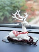 车上红的件鹿摆装饰品创意车内平安男生一个性网Z汽车高端潮大气
