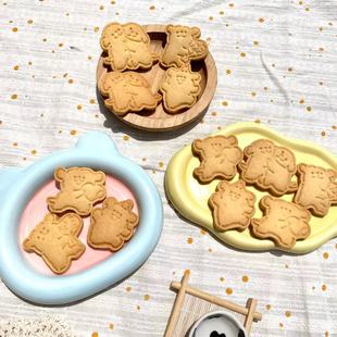 手工曲奇饼干马尔济(马尔济)斯线条小狗表情，包儿童节甜品台宝宝宴生日礼物