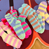 圣诞条纹袜子女冬季加绒居家睡眠袜保暖地板袜松口珊瑚绒袜厚袜子