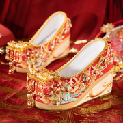 手工流苏秀禾婚鞋女鞋中式新娘结婚坡跟绣花鞋古风红色加绒汉服鞋