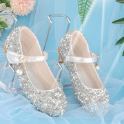 银色公主鞋女童皮鞋，秋款2023软皮，水晶配礼服闪亮水钻单鞋