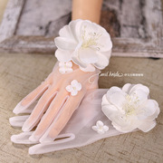 原创新娘韩式花朵薄短款手套白色，礼服结婚唯美婚纱配饰品手套