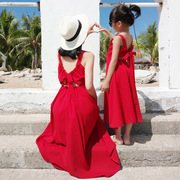 2024海边度假亲子装夏装，露背红色连衣裙母女装，沙滩度假长裙小礼服