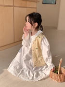 女童连衣裙2024春儿童长袖镂空花边娃娃领衬衫裙针织马甲套装