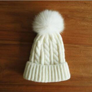 韩国进口puell冬季女童大毛，球毛线帽儿童，可爱清新洋气锥形帽子