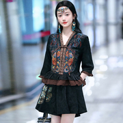 民族风女装2023秋冬设计感小众时尚中式复古刺绣花连衣裙套装