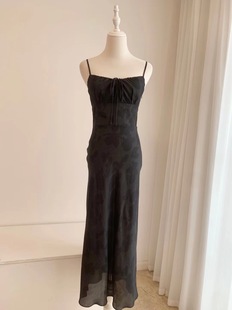 澳洲小众Real系列真丝斜裁黑玫瑰印花吊带修身显瘦度假连衣裙