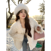 adan托卡白色环保皮草外套，冬季韩版宽松气质，加厚保暖夹棉大衣女