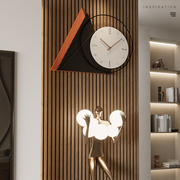 北欧实木钟表挂钟客厅现代简约家用装饰壁挂原木质时钟表卧室创意