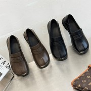 飞哥家女鞋复古软皮平底舒适气质，精致小皮鞋钎三32853