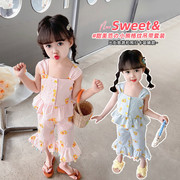 韩国童装2023夏季韩版女童两件套女格子吊带娃娃衫裤套装