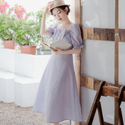 夏季法式宫廷设计感小众复古泡泡袖中长裙，紫色钉珠提花气质连衣裙