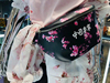 中国李宁单肩包樱花系列花卉图休闲手拎包腰包斜挎包abdr142140