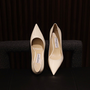 fanfanfant米白色富家少女高级系列，牛漆皮6.5cm高跟鞋工作鞋