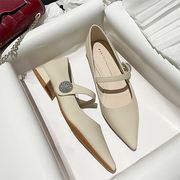 白色玛丽珍女鞋2024春秋尖头，粗跟法式软皮，低跟气质浅口高跟鞋
