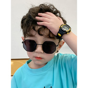 日本儿童太阳镜墨镜男女童时尚宝宝眼镜防紫外线小孩个性网红男孩