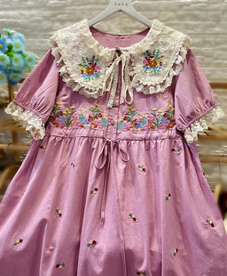 粉紫色棉麻连衣裙文艺，森女系绣花娃娃领短袖套头收腰宽松夏装