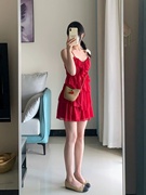 甜辣纯欲红色吊带连衣裙女夏季法式浪漫复古穿搭小个子蓬蓬蛋糕裙