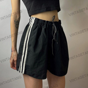 vintagetang美式复古黑色系带，休闲宽松高腰运动短裤，夏季女吉贰