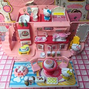 凯蒂猫KT猫冰雪公主厨房衣橱变形甜心提包屋过家家套装儿童玩具