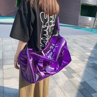透明包包女斜挎包夏季2022时尚，手提糖果色，休闲pvc塑料单肩包