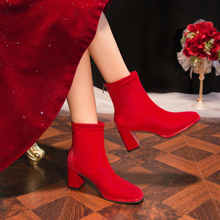 婚靴红色绒面婚鞋搭配秀禾服结婚新娘敬酒礼服粗跟高跟马丁靴