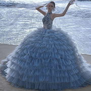 影楼主题婚纱海边外景情侣写真拍照蓝色蛋糕裙小拖尾无袖高端礼服
