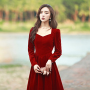 秋冬季内搭裙子，法式复古气质高级感红色长袖，金丝绒打底连衣裙礼服