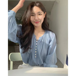 韩国chic春季复古慵懒风，圆领小排扣撞色格纹宽松长袖衬衫上衣女