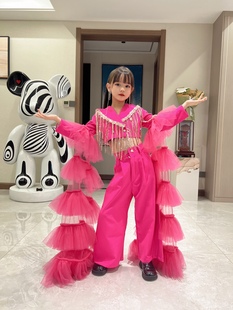 儿童走秀礼服女童潮服西装个性创意，玫红粉色车模，主题服颜色可定制