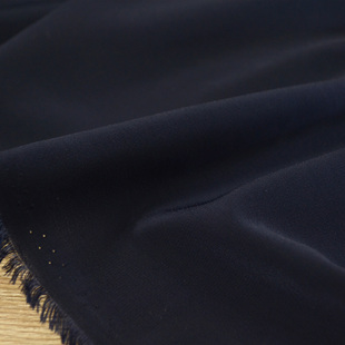 日本进口藏蓝色仿真丝双绉雪纺，布料顺滑舒服垂感好连衣裙衬衣料
